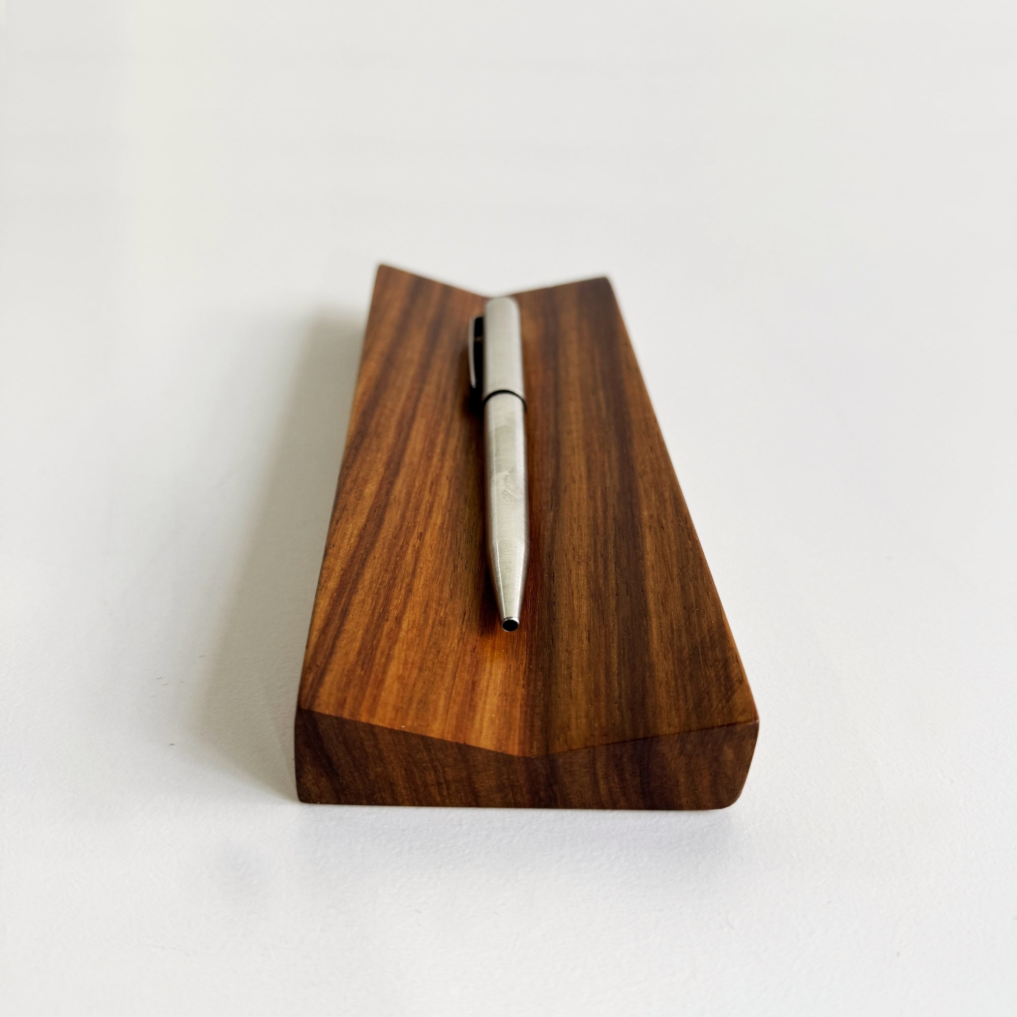 Single Pen Holder