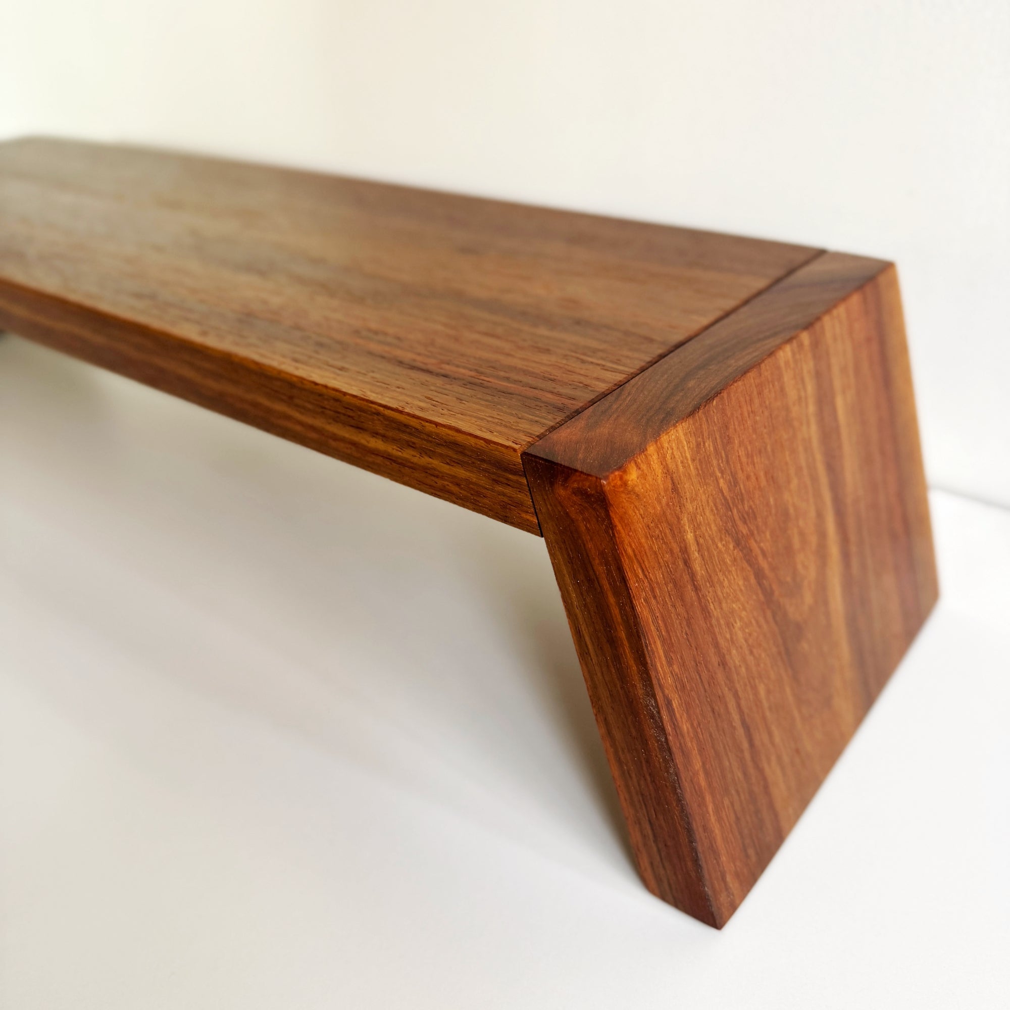 Solid Kiaat Monitor Riser