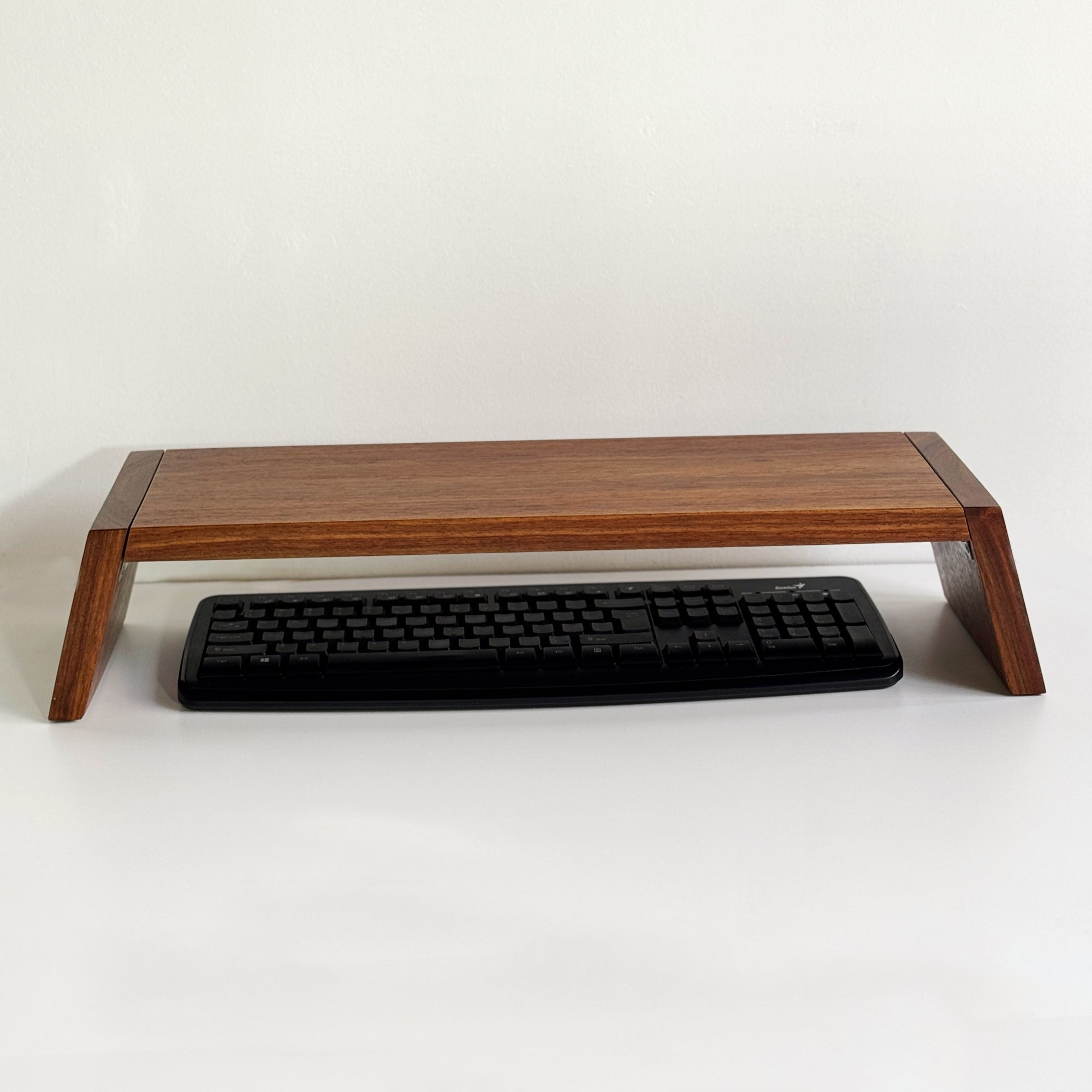 Solid Kiaat Monitor Riser
